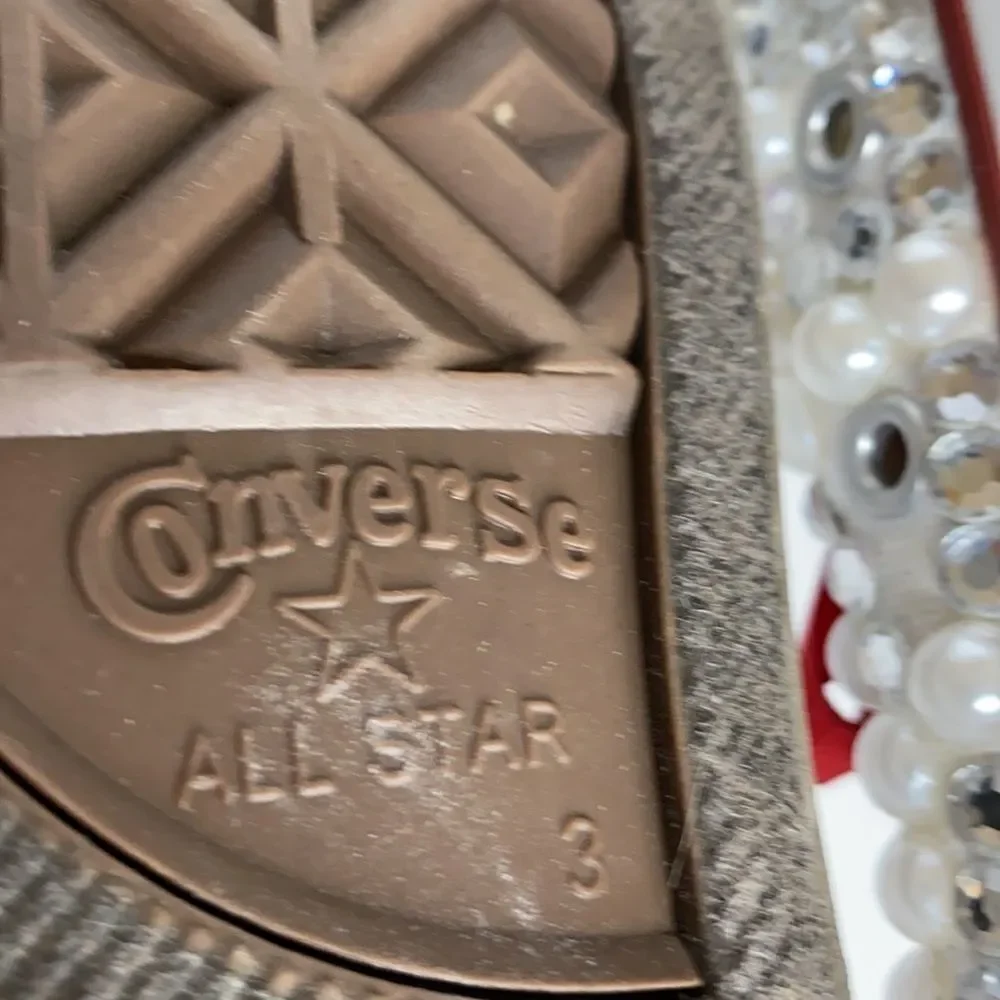Converse Low Top Pearl Embellished Wedding‎ Chucks Youth Size 3